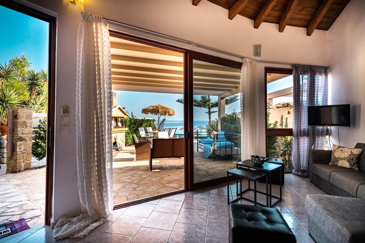 Beachfront Andriana Villa With Mini Pool And Spa Vasilikí Extérieur photo