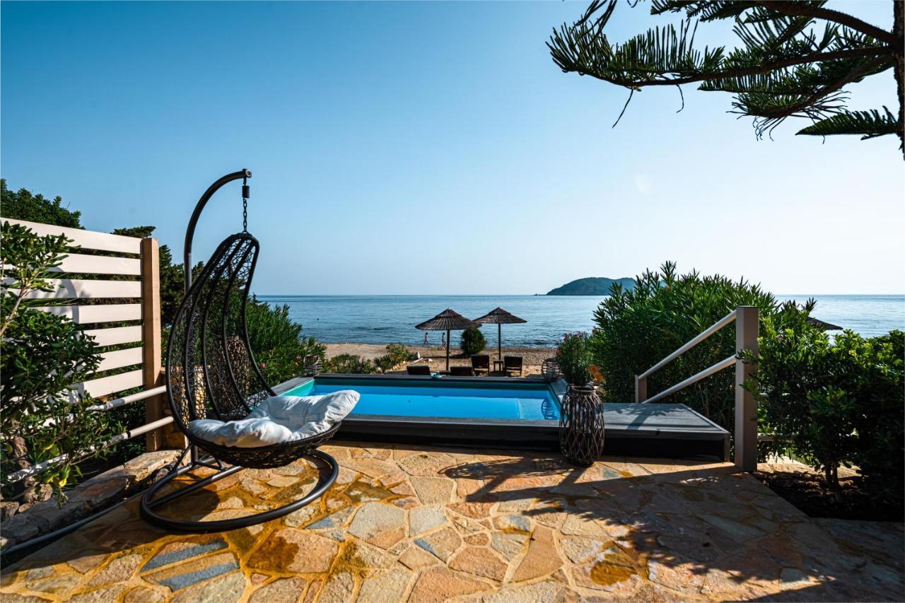 Beachfront Andriana Villa With Mini Pool And Spa Vasilikí Extérieur photo