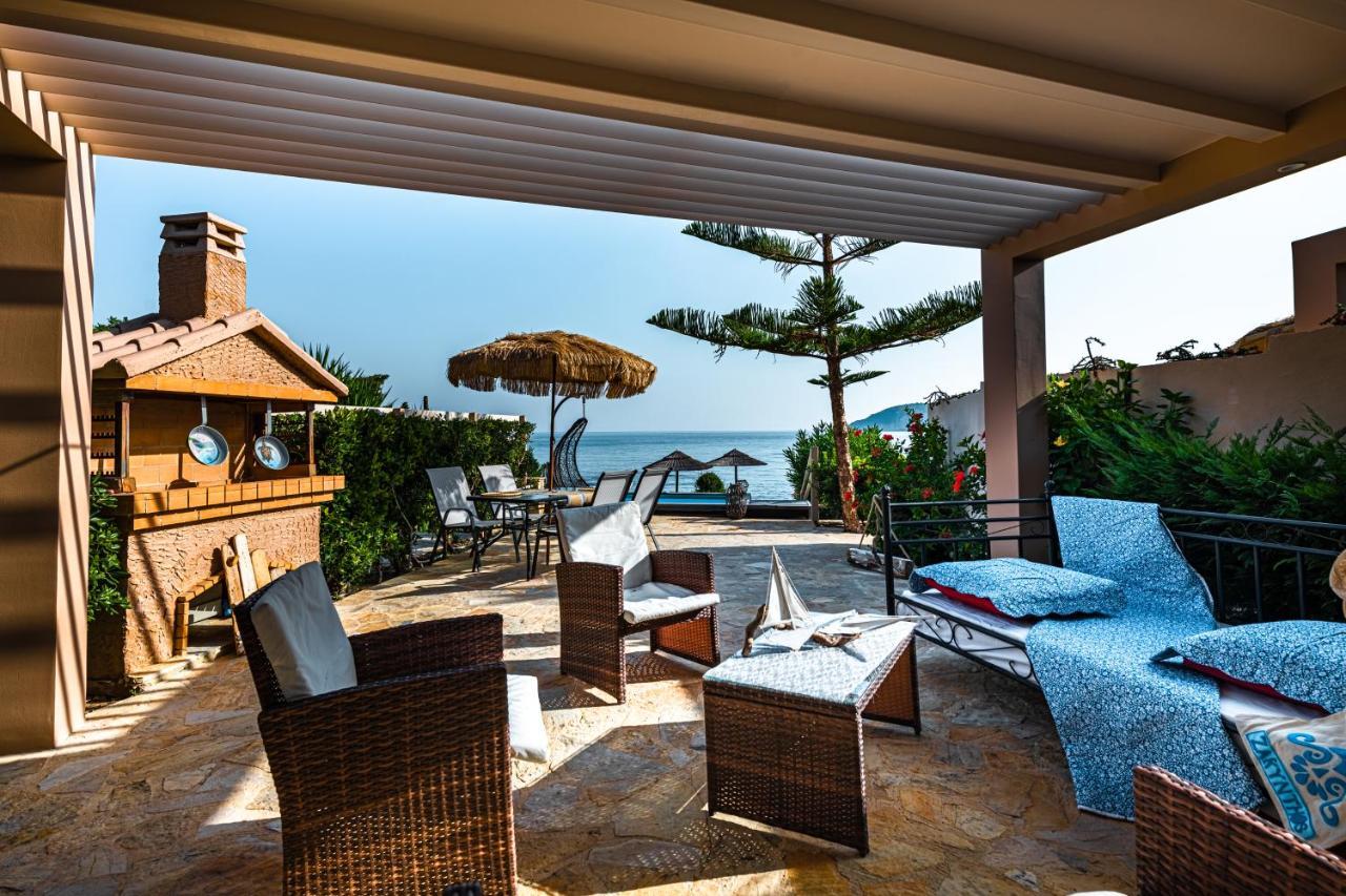 Beachfront Andriana Villa With Mini Pool And Spa Vasilikí Extérieur photo